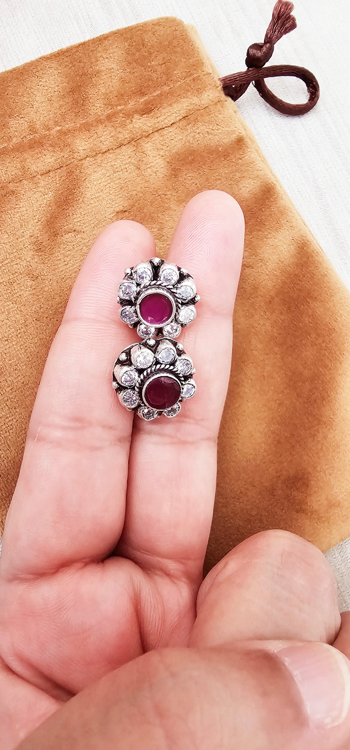 Sparkling Red And White Stonework Silver Stud Earring