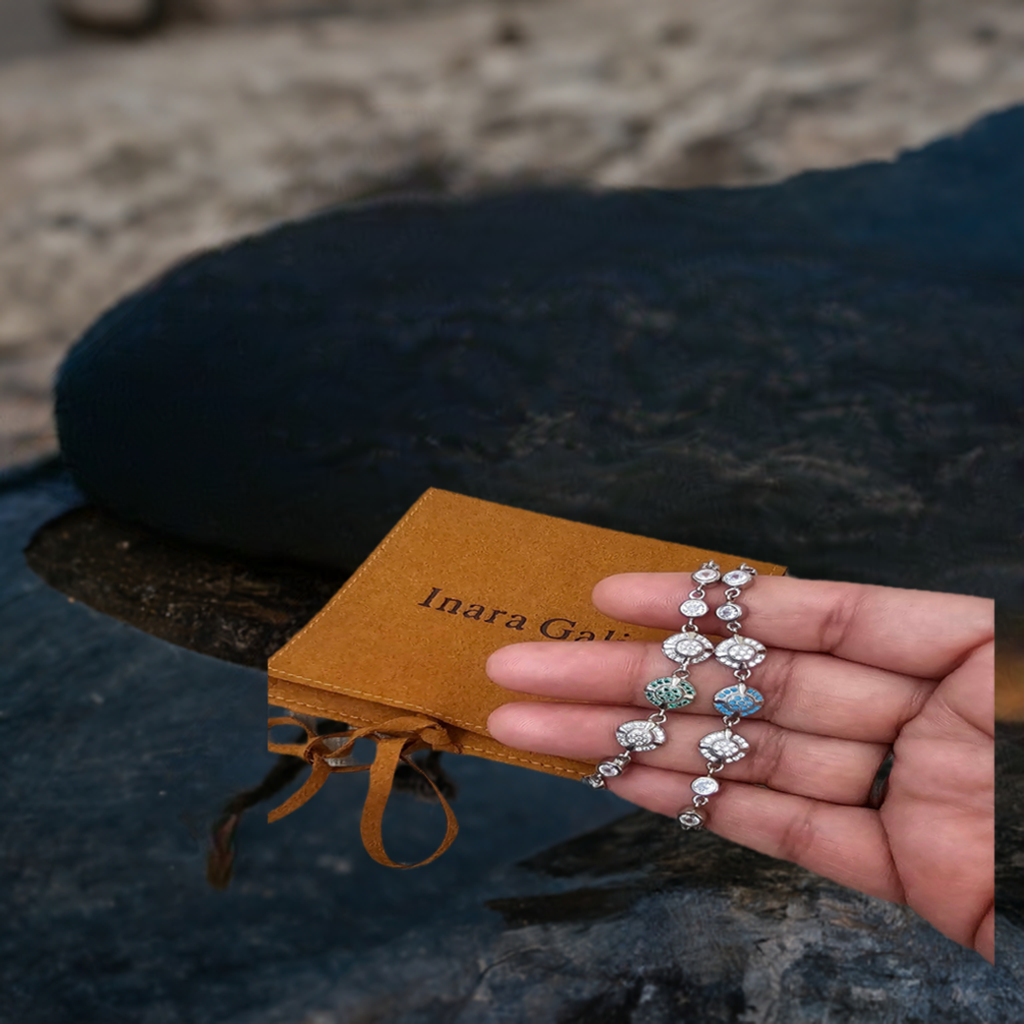 Adjustable Circular Chain Silver Bracelet With Zircon - Inara Gali