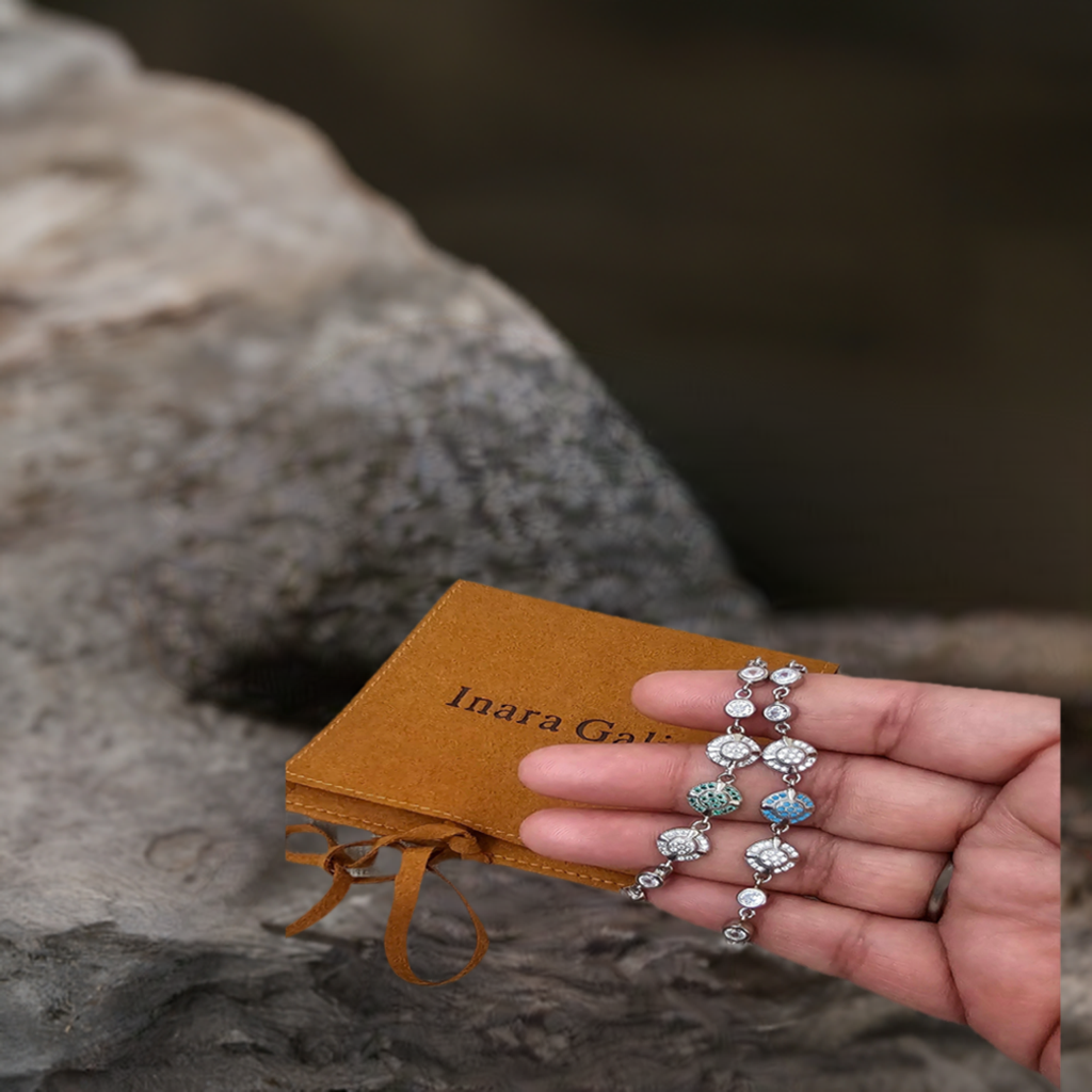 Adjustable Circular Chain Silver Bracelet With Zircon - Inara Gali