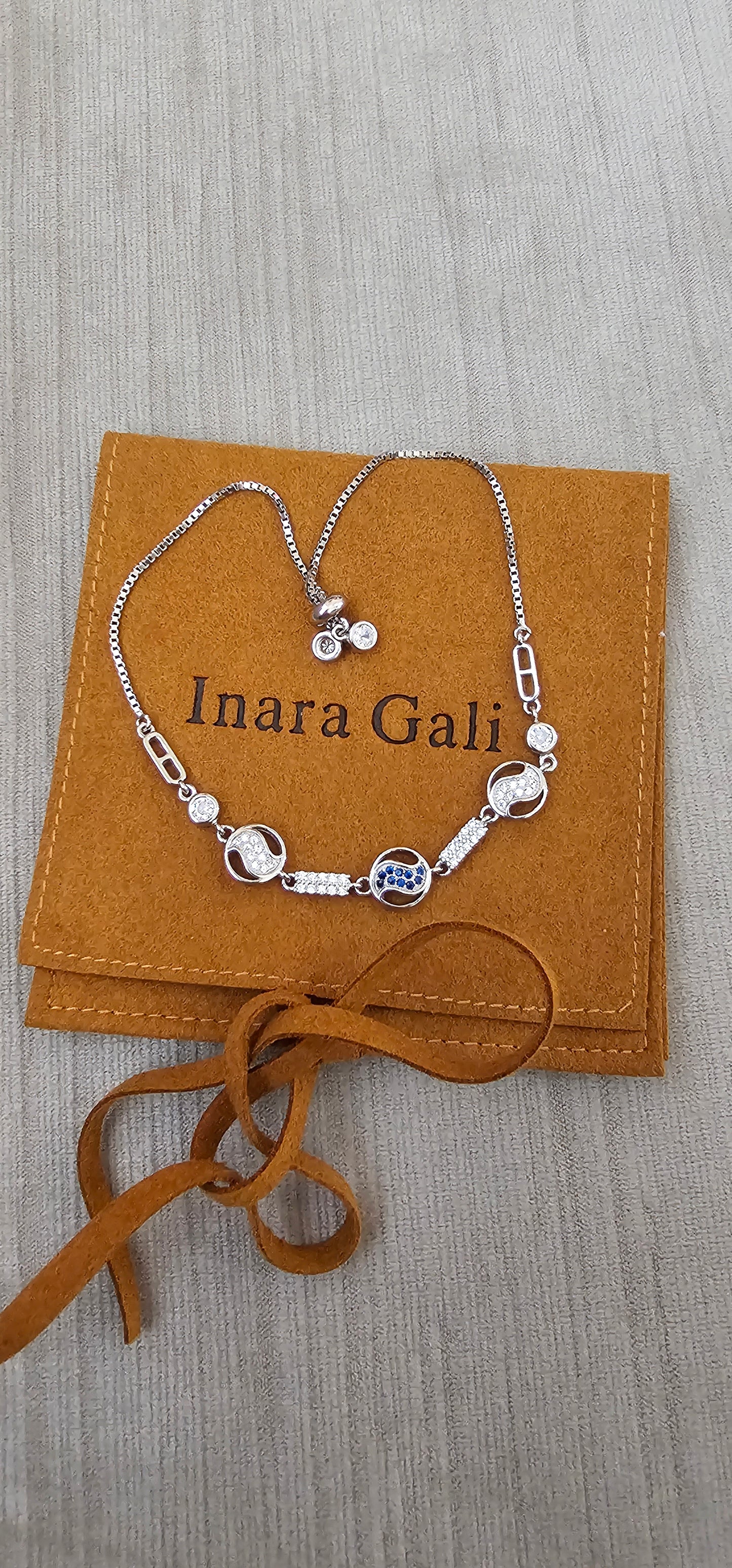 Adjustable Circular Chain Silver Bracelet With Zircon - Inara Gali